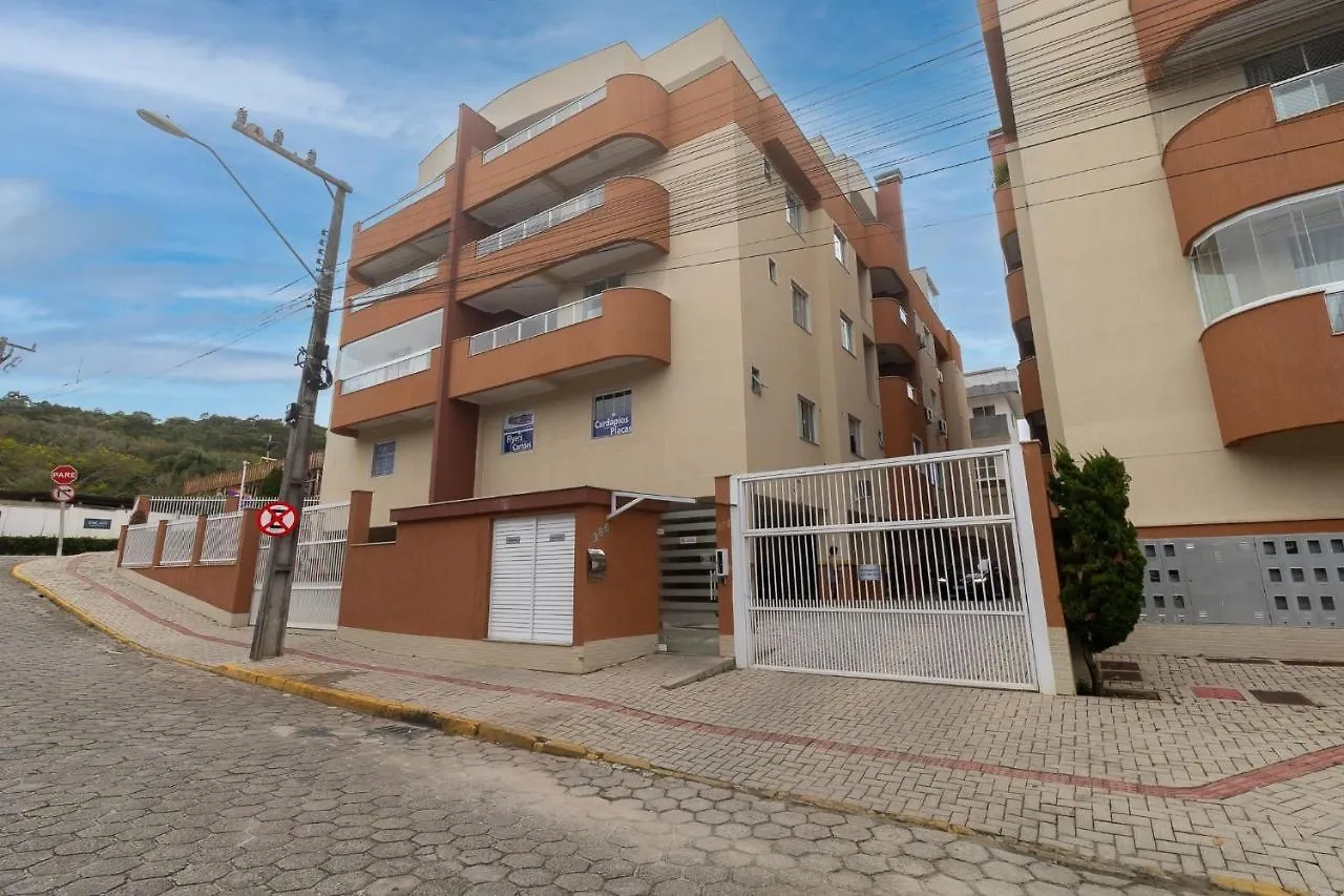 050 - Apartamento 2 Dorm Para 7 Pessoas Em Bombas location